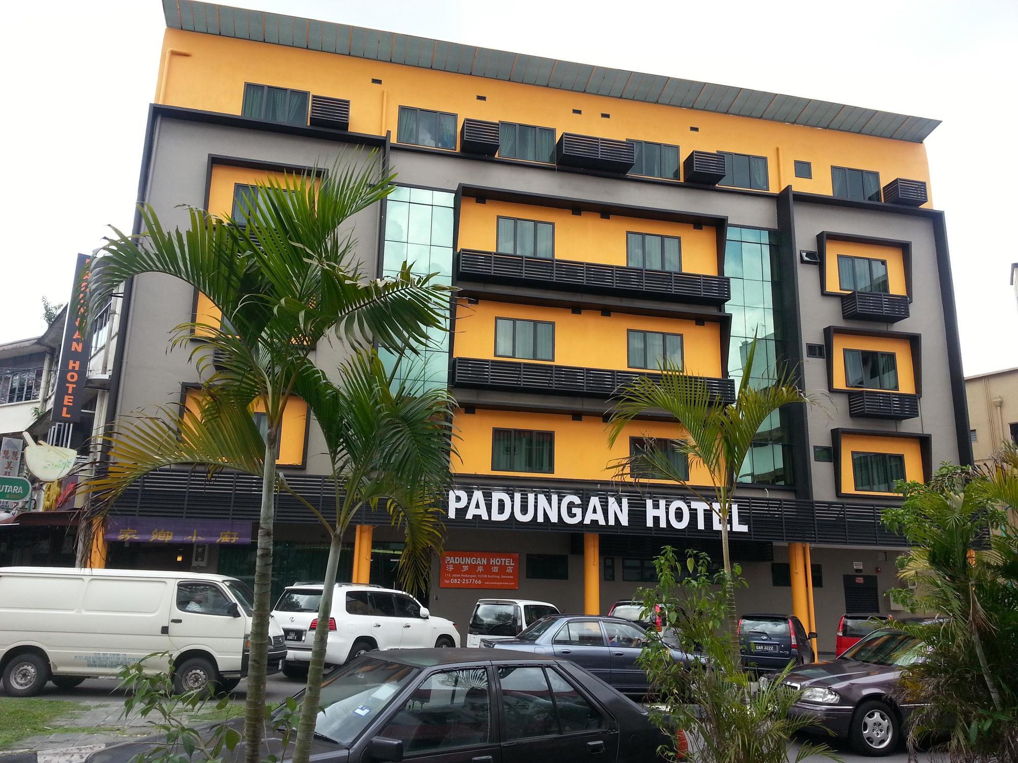 كوشنج Padungan Hotel المظهر الخارجي الصورة